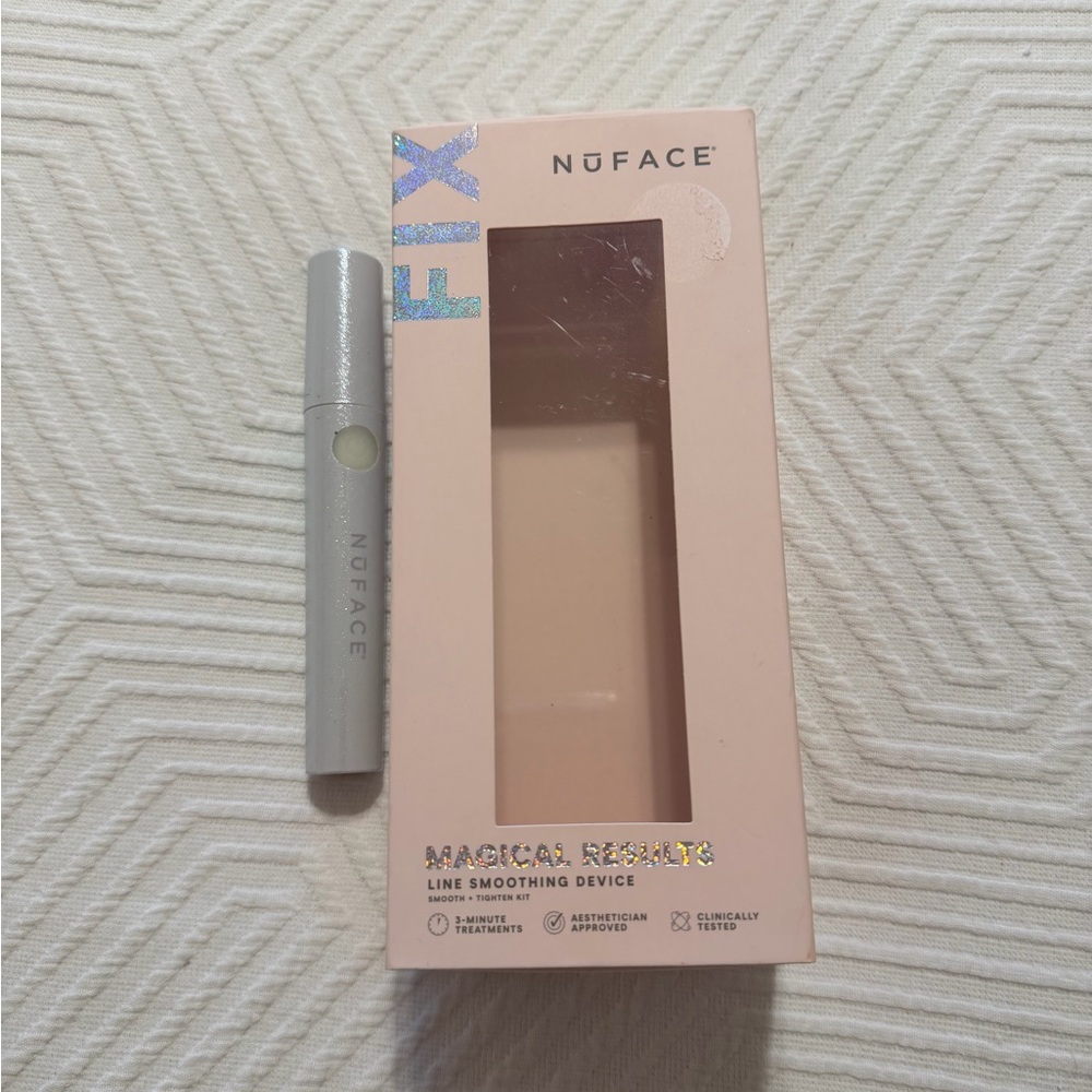 NuFace Fix Line Smoothing Device - Silver with Pink Box
